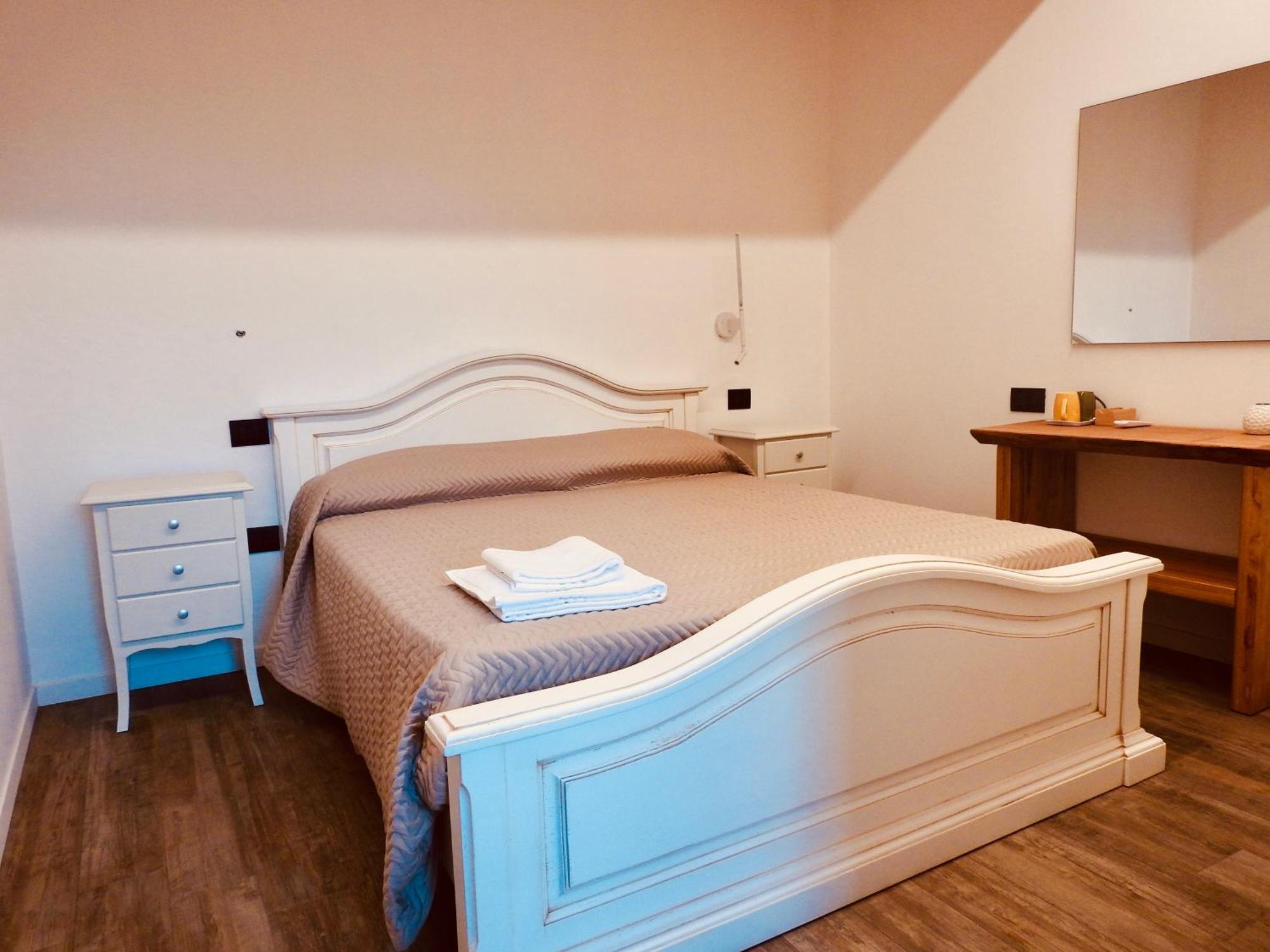 Hotel Petite Pomme Romano D'Ezzelino Esterno foto